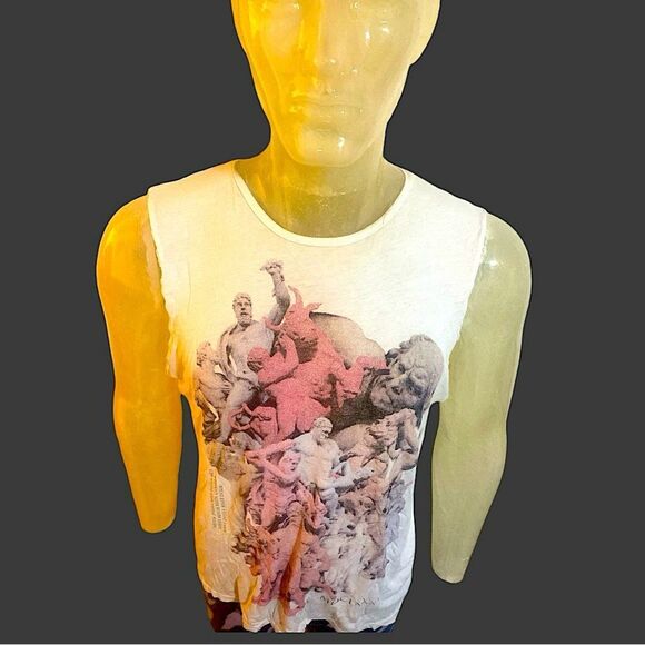Sleeveless T-shirt from H&M with male sculptures - Picture 3 of 4